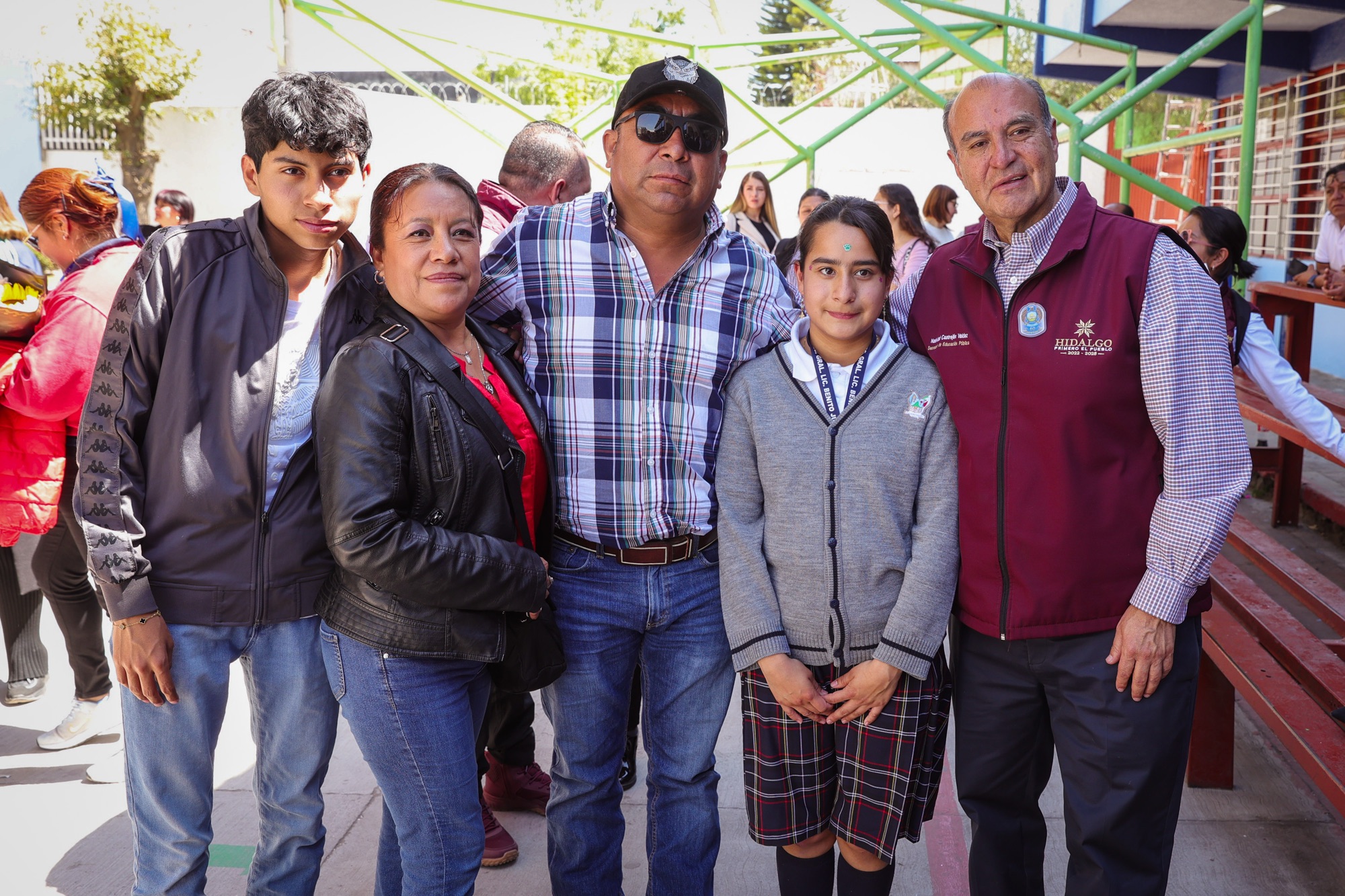SEPH fortalece infraestructura educativa: entrega equipamiento en 30 aulas didácticas
