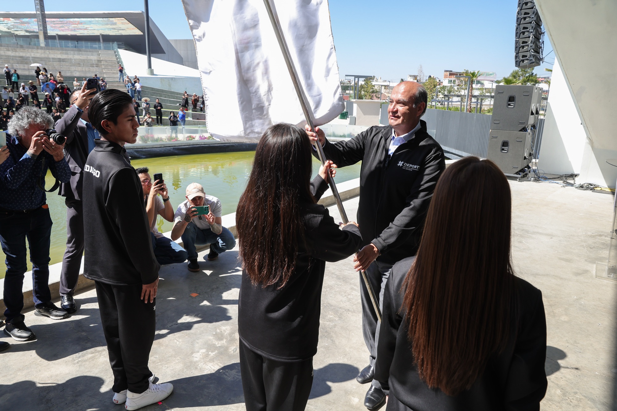 Natividad Castrejón abandera delegación hidalguense rumbo a la Olimpiada Nacional CONADE
