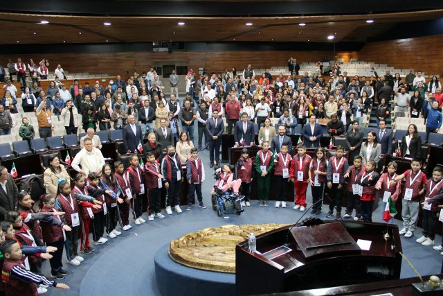 16.11.2023-9no.-parlamento-infantil-toma-de-protesta-foto-oficial-1-1.jpg