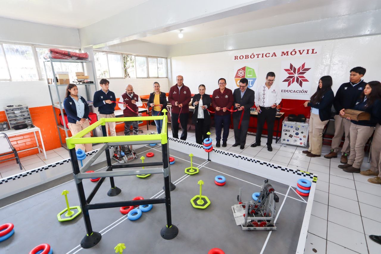natividad-castrejon-inaugura-laboratorio-stem-en-el-conalep-plantel-tulancingo.jpg