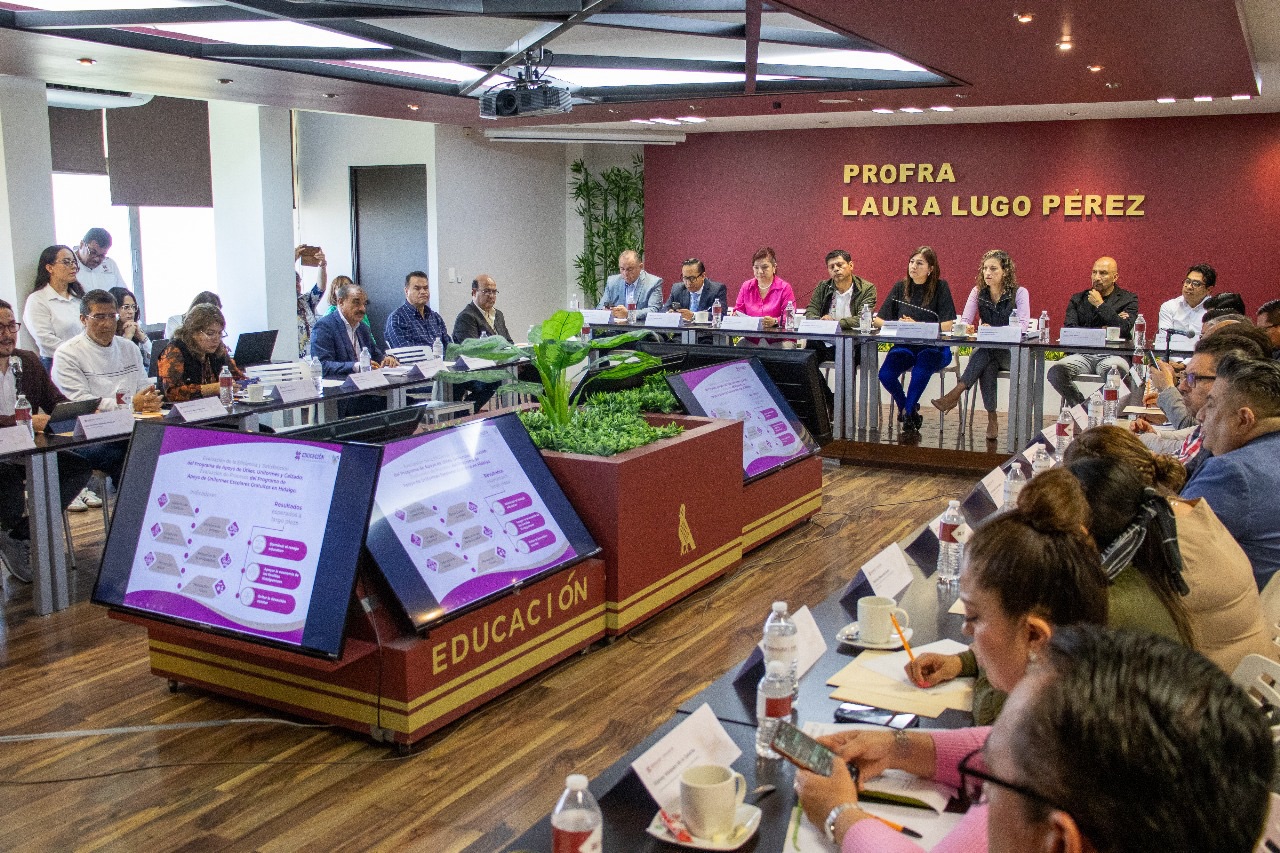 presentan-avances-y-proyectos-estrategicos-en-sesion-del-subcomite-sectorial-de-educacion-1.jpg