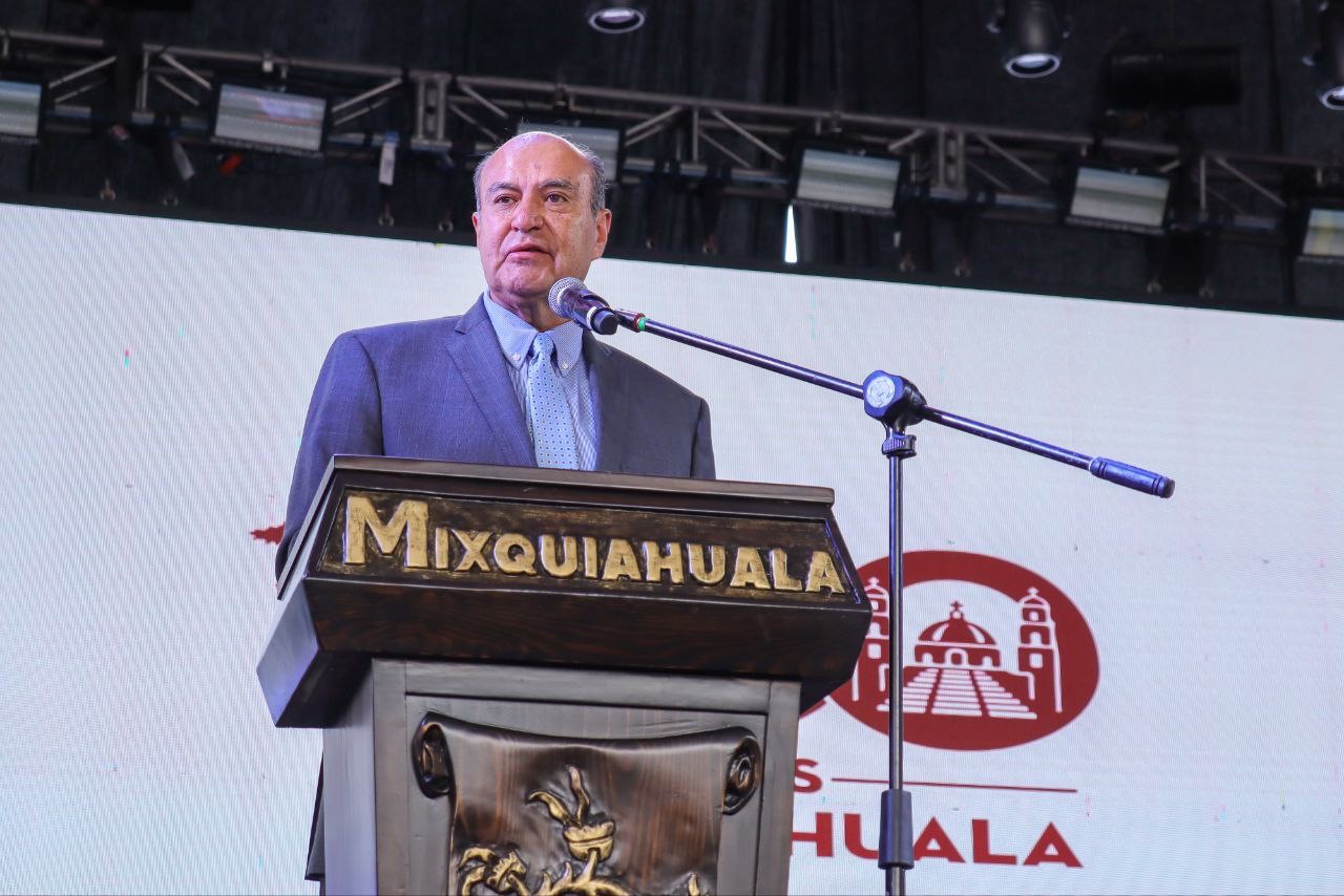 Natividad Castrejón encabeza conmemoración del Bicentenario de Mixquiahuala