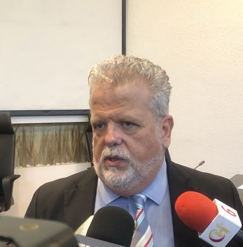 Persisten temores entre migrantes en EU pese a ligera disminución de acoso: Oficina de Atención al Migrante