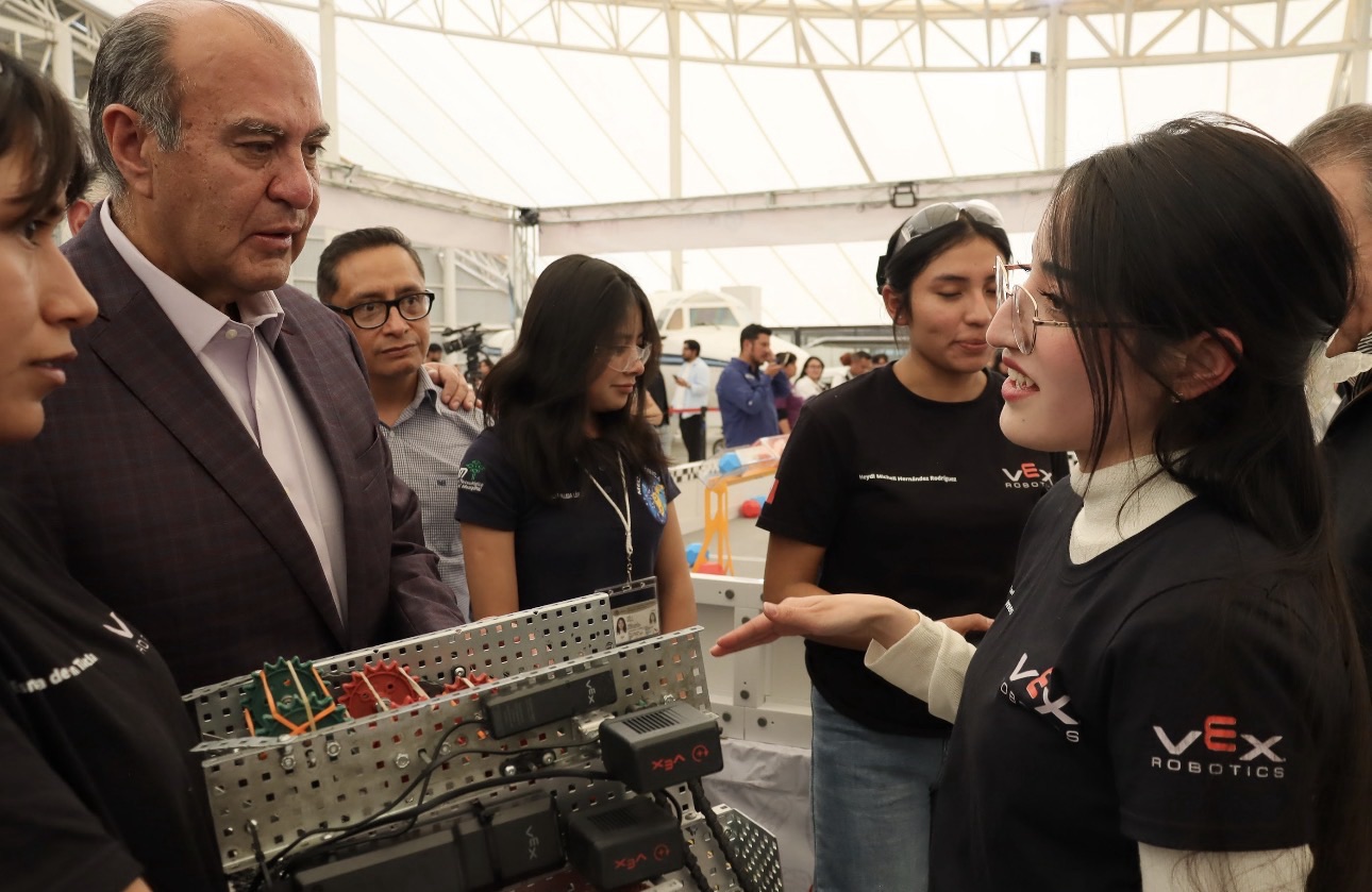 Talento hidalguense avanza al Nacional de Robótica VEX-STEM