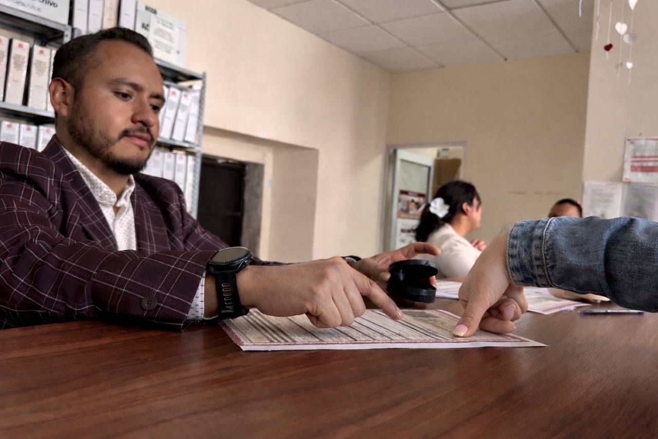 Zapotlán realiza primeros reconocimientos legales de identidad de género