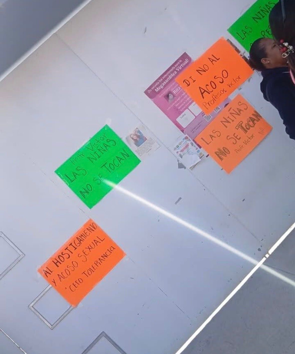 Estalla conflicto en primaria de Actopan; denuncias de abuso derivan en suspensión total de clases