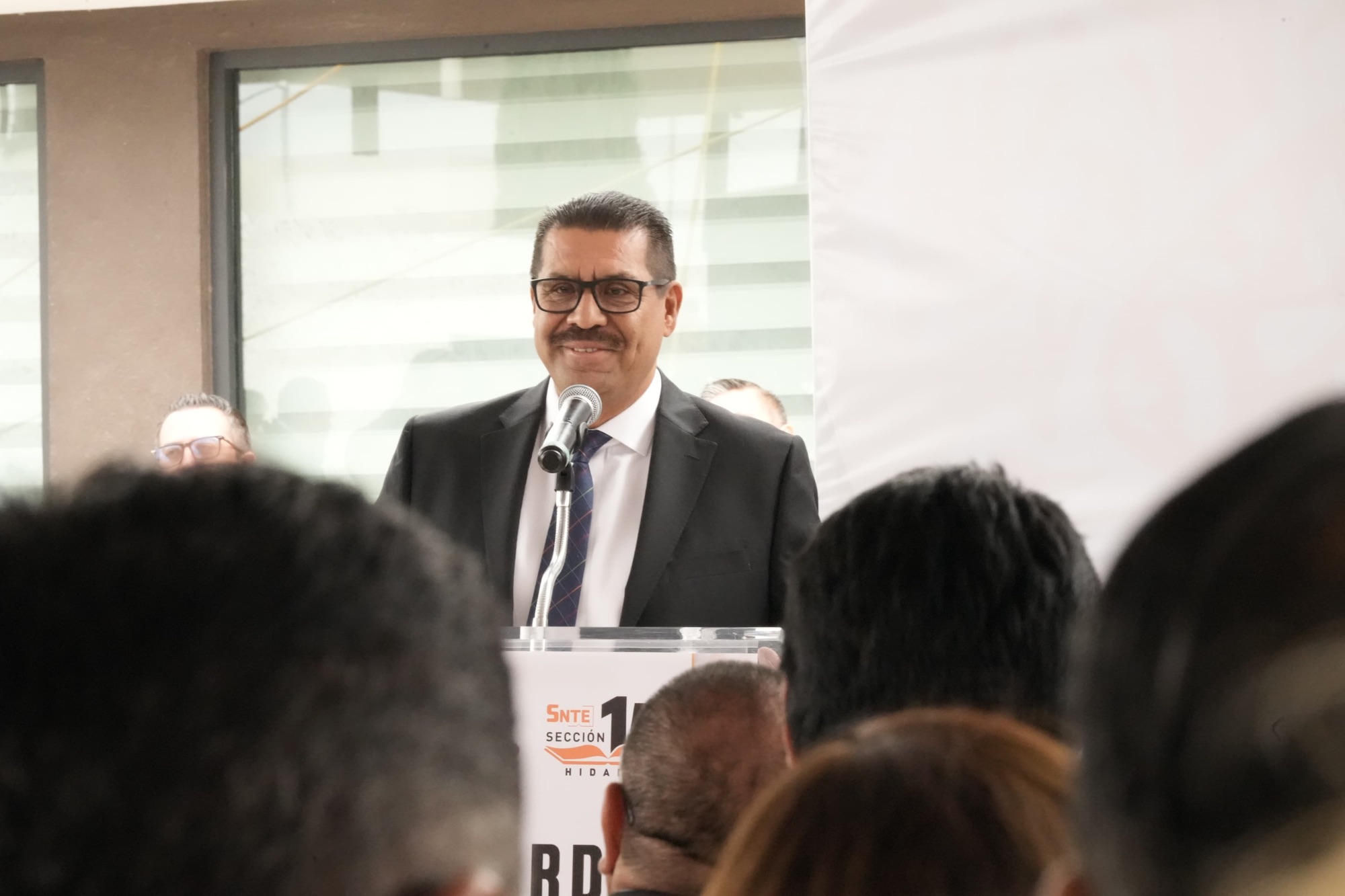 SNTE Hidalgo honra legado de maestras y maestros fallecidos
