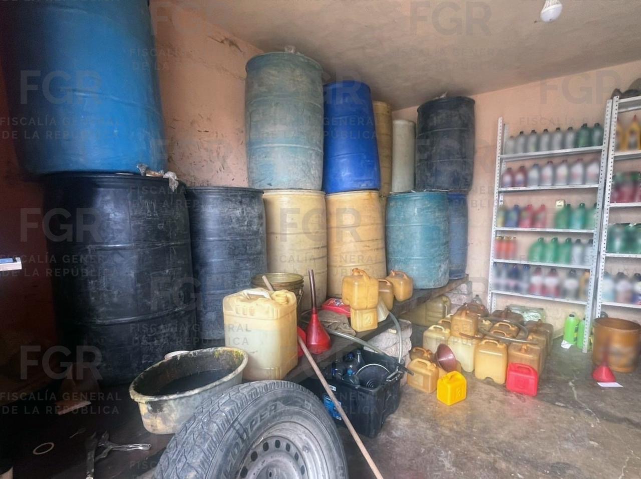 Cateo en Tenango de Doria deja aseguramiento de hidrocarburo y contenedores