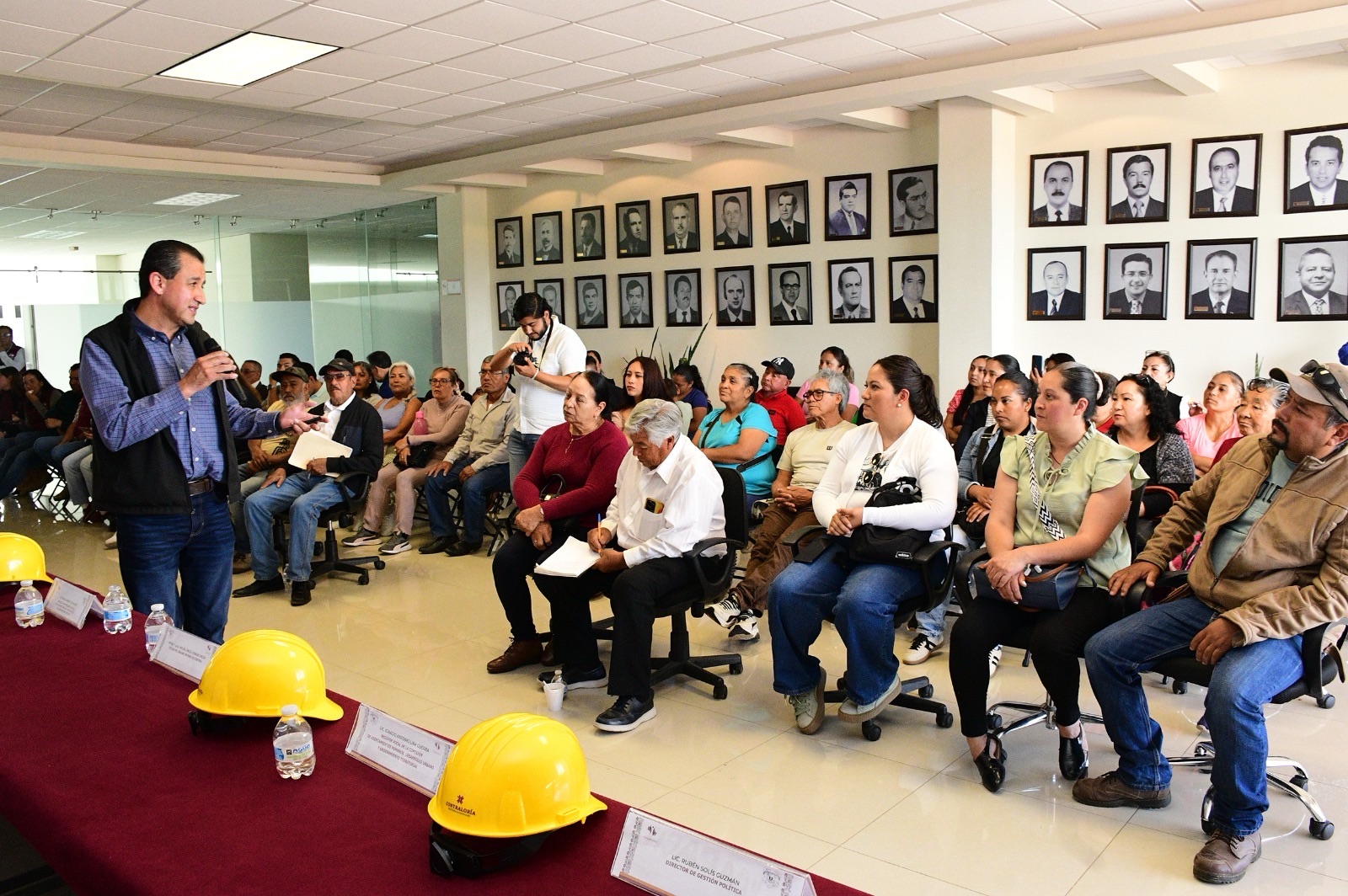 Capacitan a comités ciudadanos para reforzar la supervisión de obras públicas en Tulancingo
