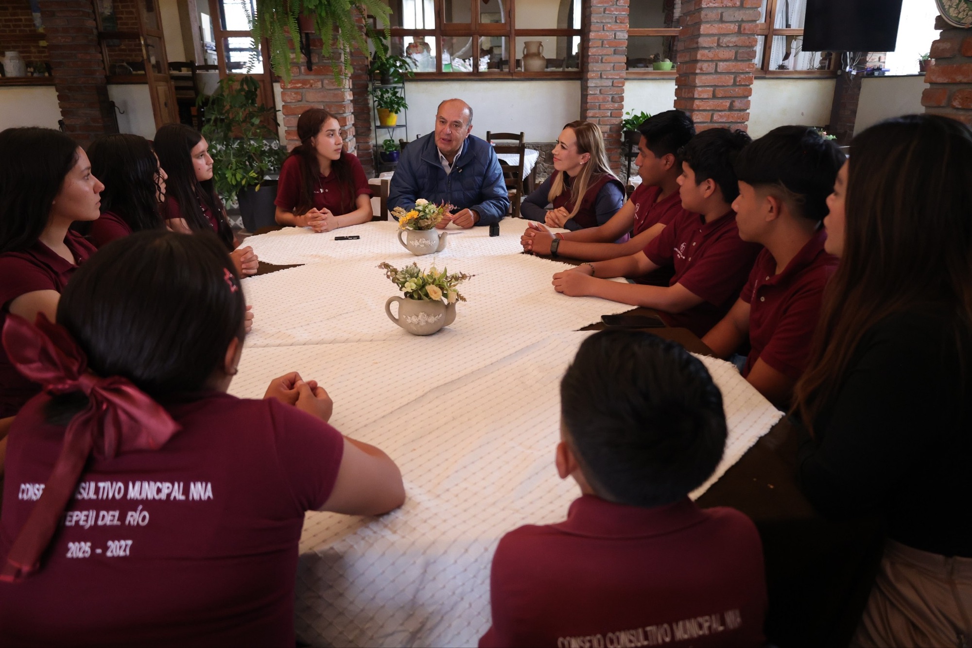 Natividad Castrejón escucha propuestas del Consejo Consultivo infantil y juvenil de Tepeji