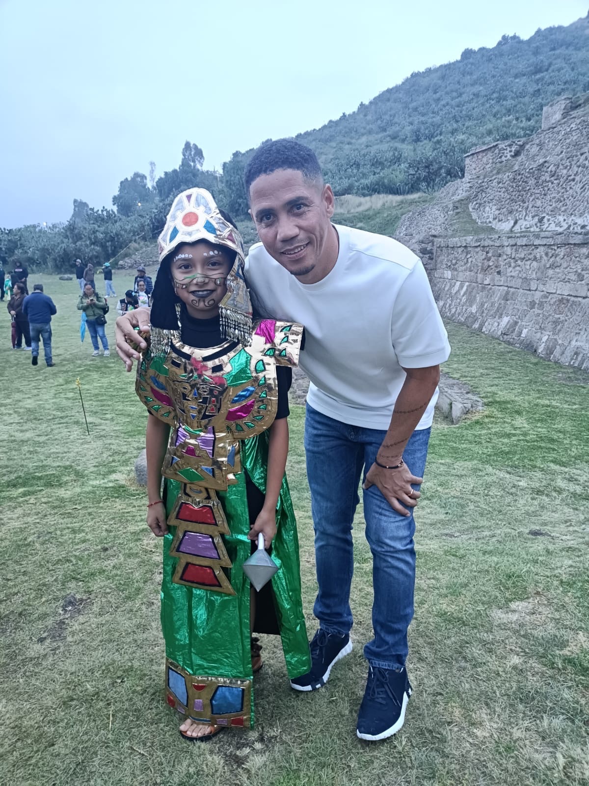 Leyendas de Sudáfrica 2010 recorren Tulancingo y fortalecen intercambio cultural rumbo al Mundial 2026