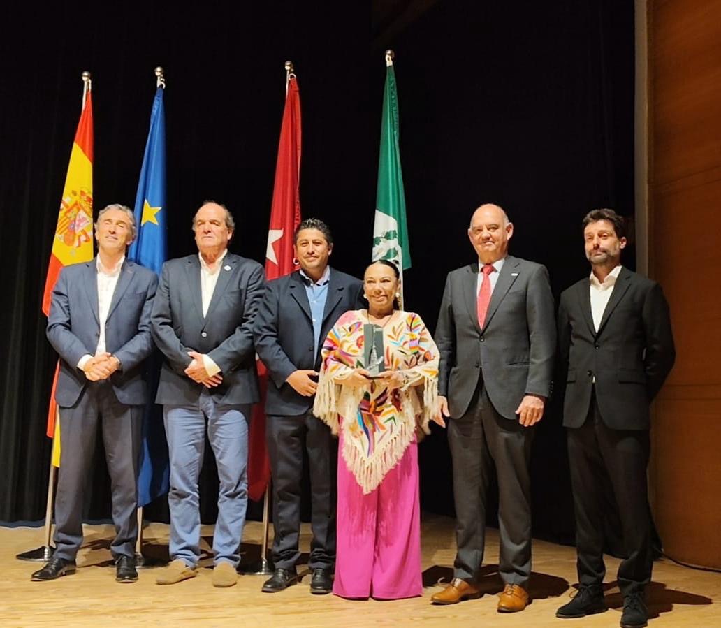 Tulancingo expone en España estrategia para convertir residuos orgánicos en composta