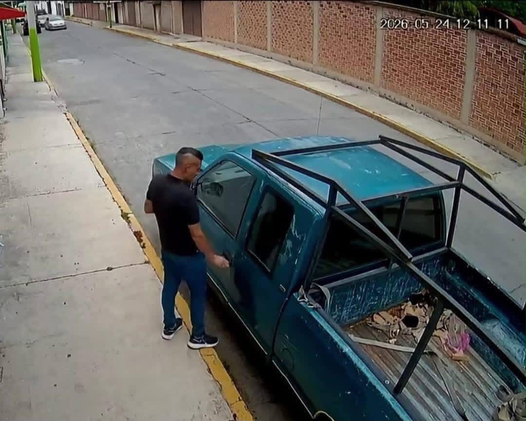 Detienen a hombre con orden de aprehensión vigente; era señalado en redes por presunto robo de camioneta
