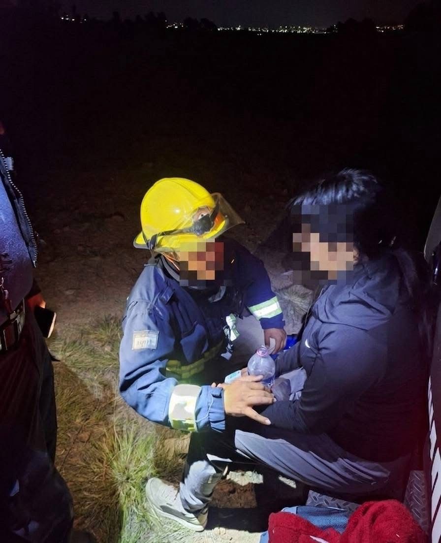 Localizan sanas y salvas a cuatro personas extraviadas en las faldas del Cerro del Xihuingo