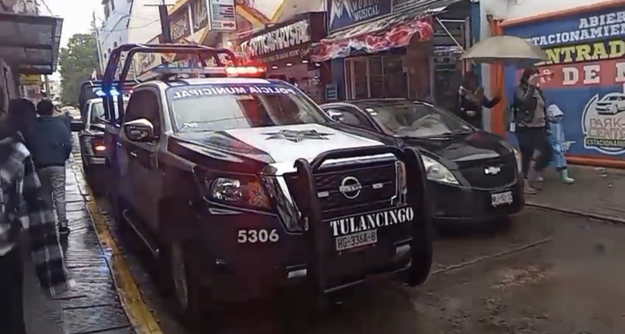Detienen a tres presuntos implicados tras robo a joyería en el centro de Tulancingo