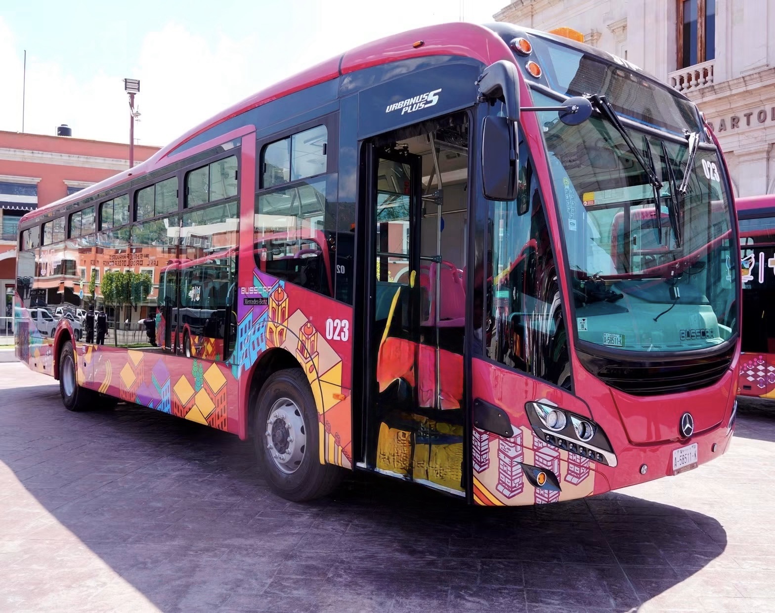 Gobierno investigará presuntas irregularidades en nuevas unidades de transporte