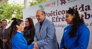 Natividad Castrejón encabeza recital poético en honor a Efrén Rebolledo