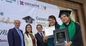 Natividad Castrejón encabeza graduación de estudiantes del Conalep Hidalgo