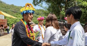 Entregan apoyos escolares e inician obras educativas en San Felipe Orizatlán