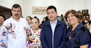 Artesanos estrenan escaparate en Tulancingo
